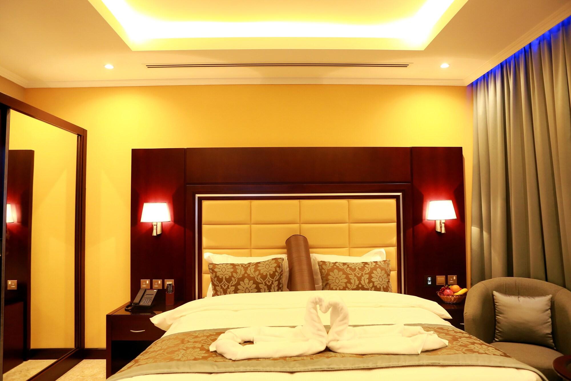 Telal Hotel Apartments Дубай Екстериор снимка